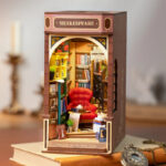 Shakespeare DIY Book Nook Kit