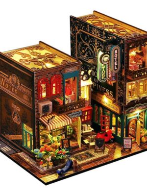Scarbrough Hotel DIY Book Nook Kit