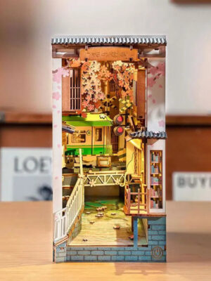 Rolife Sakura Densya TGB01 DIY Book Nook Kit